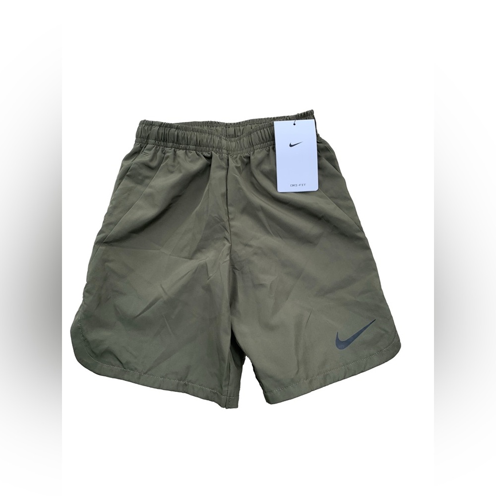 Nike NWT Boy’s Size 7 Medium Olive Pull On Athletic Dri Fit Shorts